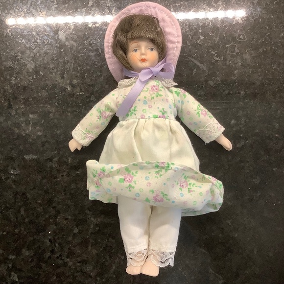 Doll of the Month MARCH 1985 Gift World of Gorham - Picture 3 of 4